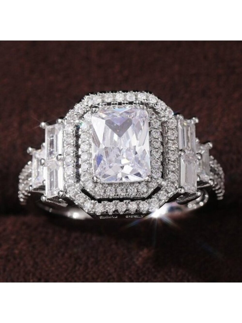 😍Radiant Shiny Cubic Zircon Sumptuous Silver Plated Luxury Wedding Rings, L137